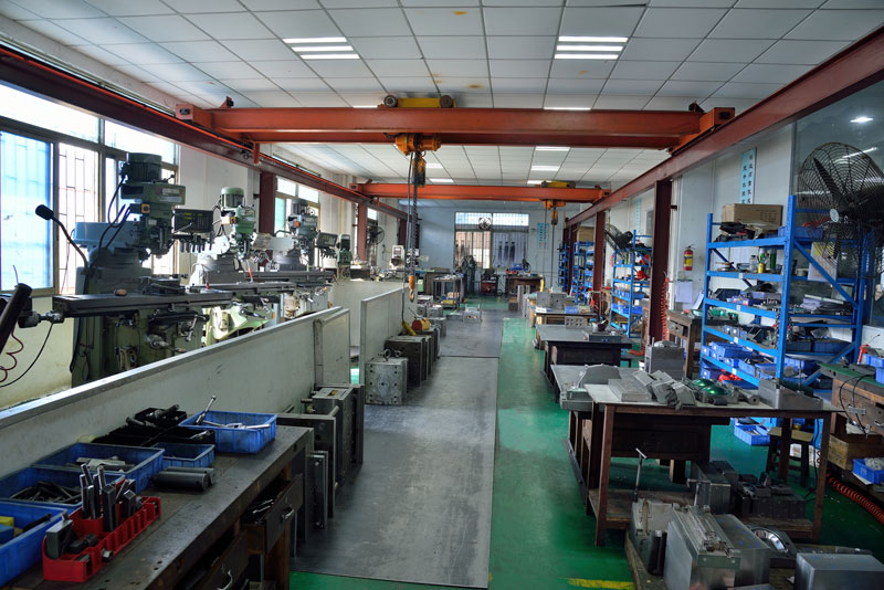 Tooling and molds Assembly workshop
